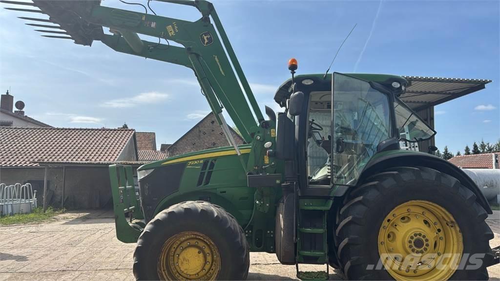 John Deere 7230 r Tractoren
