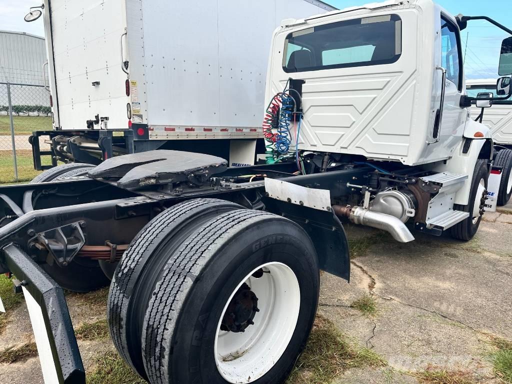 International MV607 Trekkers