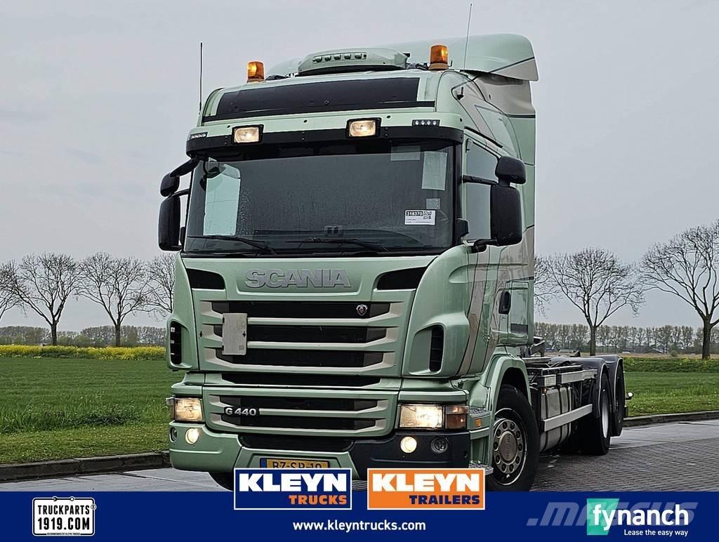 Scania G440 Vrachtwagen met containersysteem