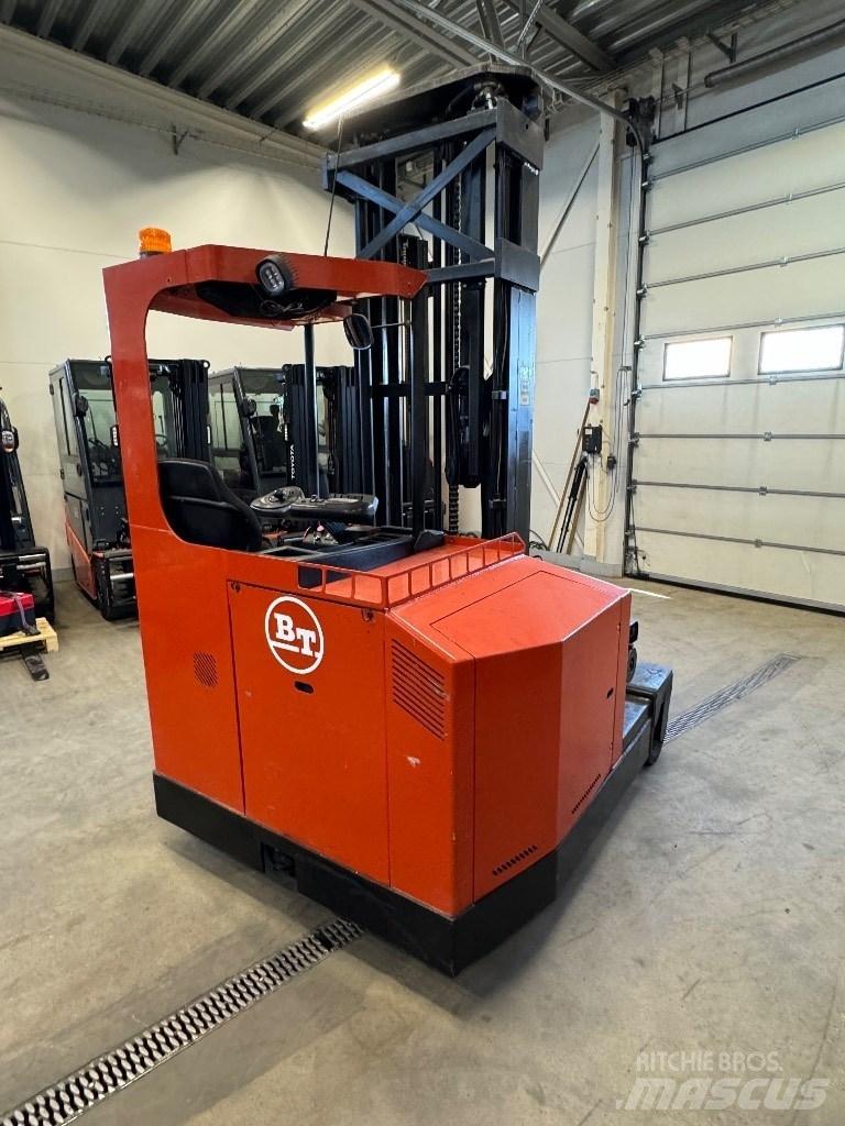 Toyota FRE270 Four-way truck