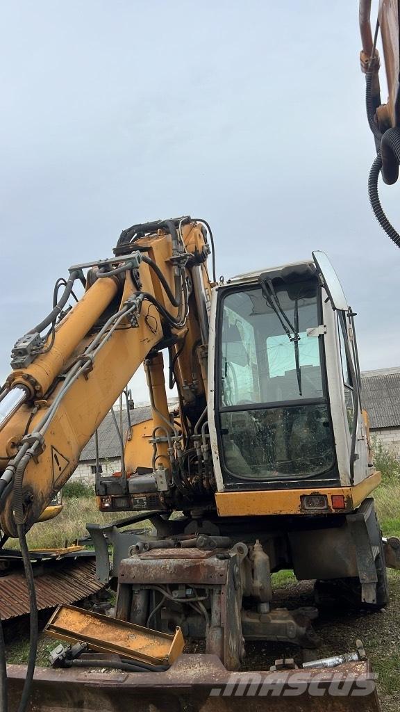 Liebherr A 900 C Radiatoren