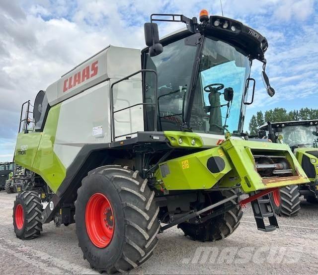 CLAAS TRION 520 Maaidorsmachines