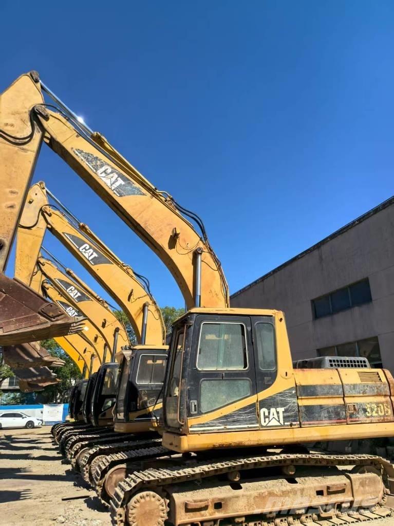 CAT 320 B L Rupsgraafmachines