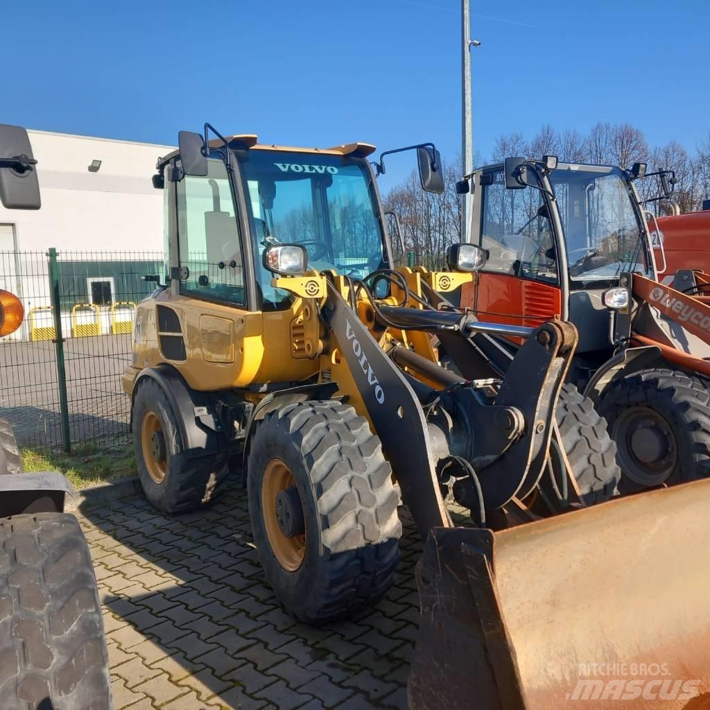 Volvo L 28 F Wielladers