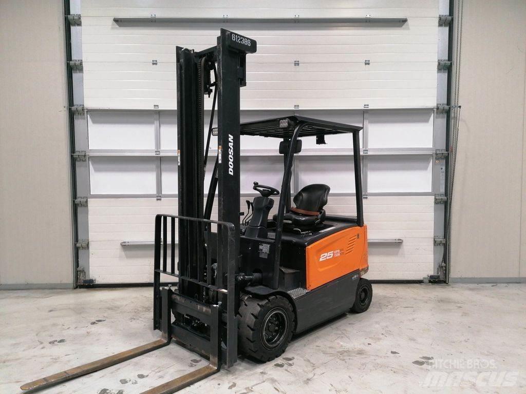 Doosan B25X-7 Elektrische heftrucks