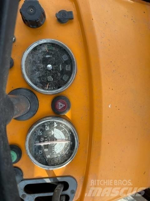 Renault R 65 14 LS Tractoren