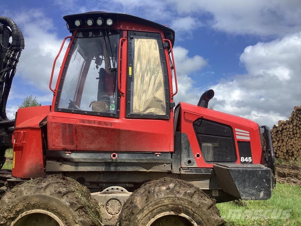 Komatsu 845 Uitrijwagens