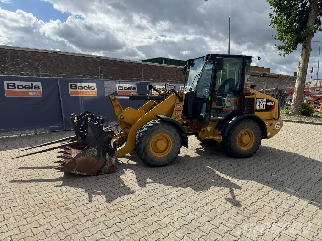 CAT 906M Wielladers