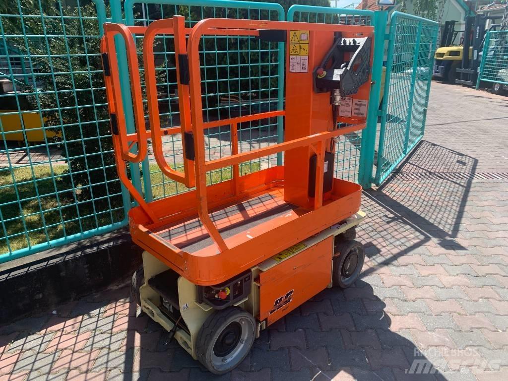 JLG 1230ES      V-3373 Personenliften en invalideliften