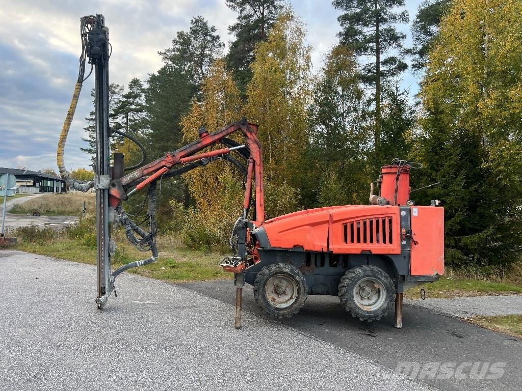 Sandvik DC 125R Surface drill rigs