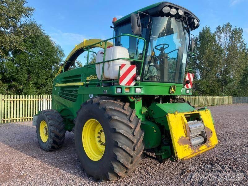 John Deere 7400 Zelfrijdende veldhakselaars