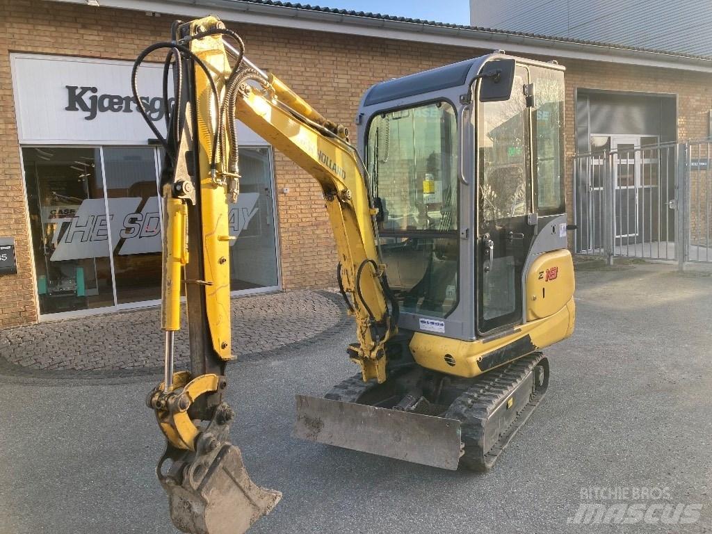 New Holland E 18 C Minigraafmachines < 7t