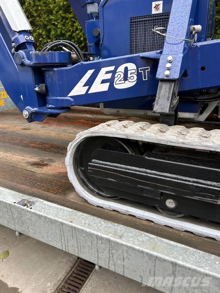 Teupen Leo 25T Telescoophoogwerkers