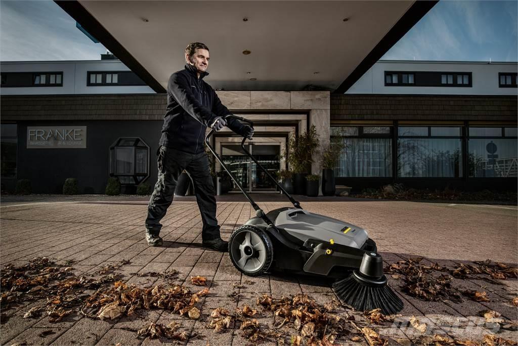 Kärcher KM 70/15 C Veegmachines