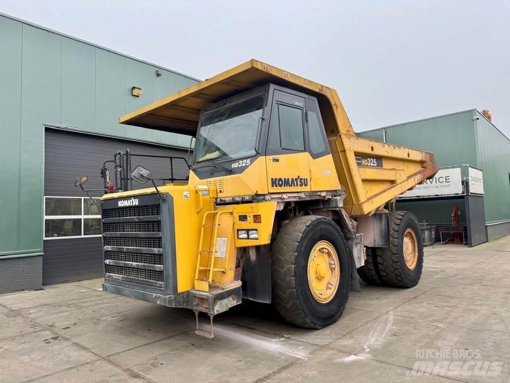 Komatsu HD325-7 Starre dumpers