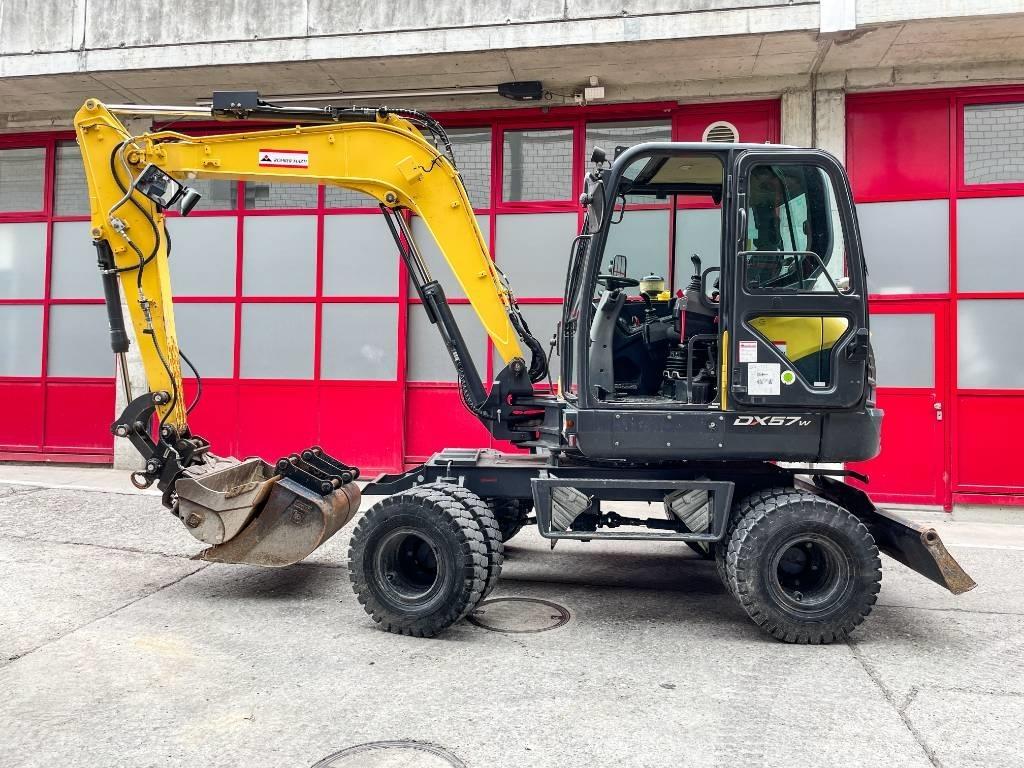Doosan DX 57 W-5 Wielgraafmachines
