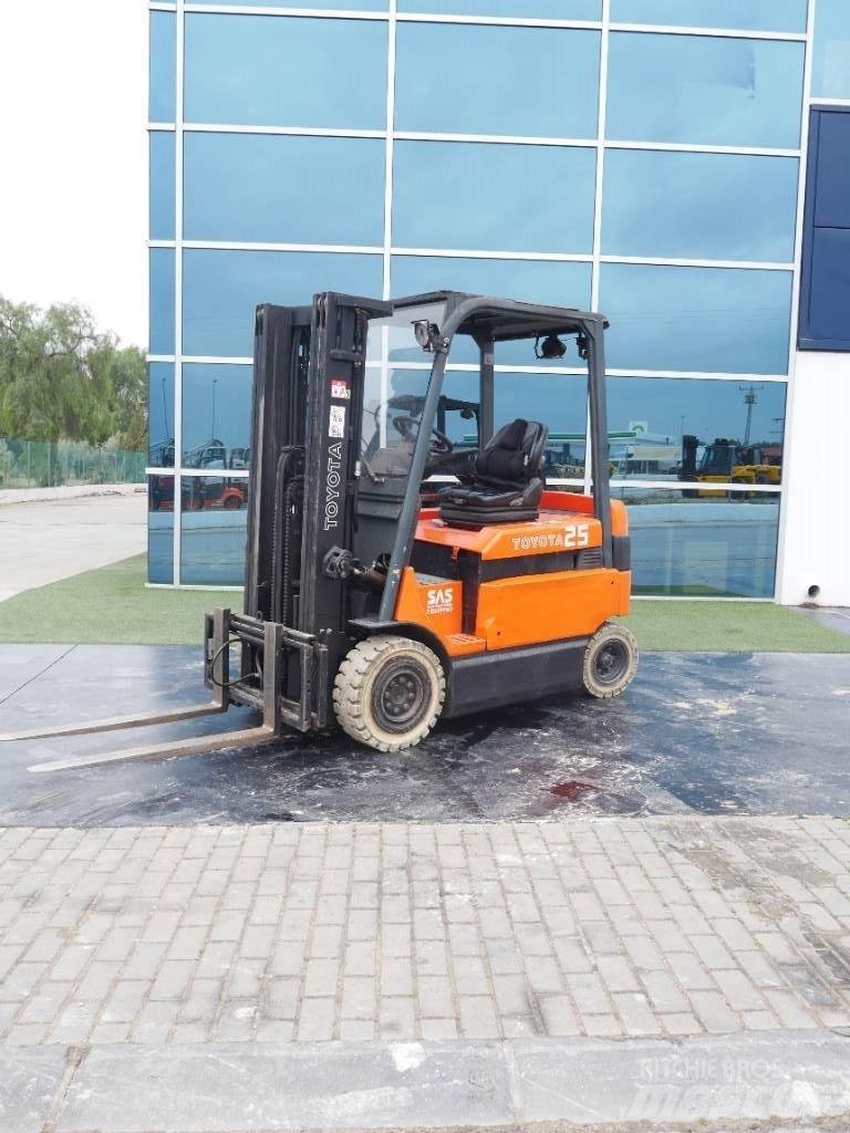 Toyota 7 FBMF 25 Elektrische heftrucks