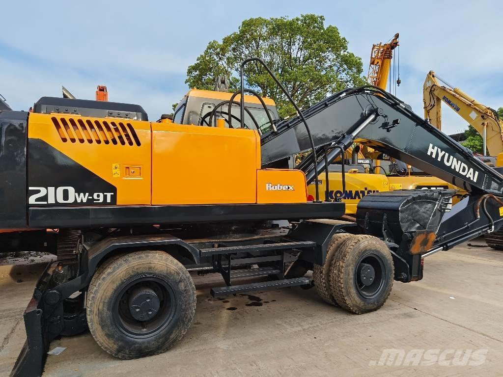 Hyundai R210W-9 Wielgraafmachines