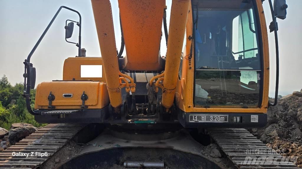 Hyundai Robex 300 LC Rupsgraafmachines