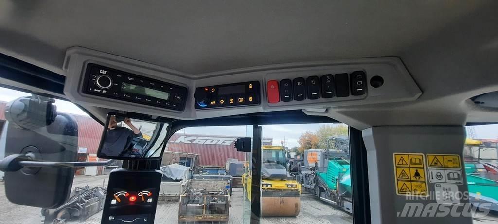 CAT 906 Wielladers