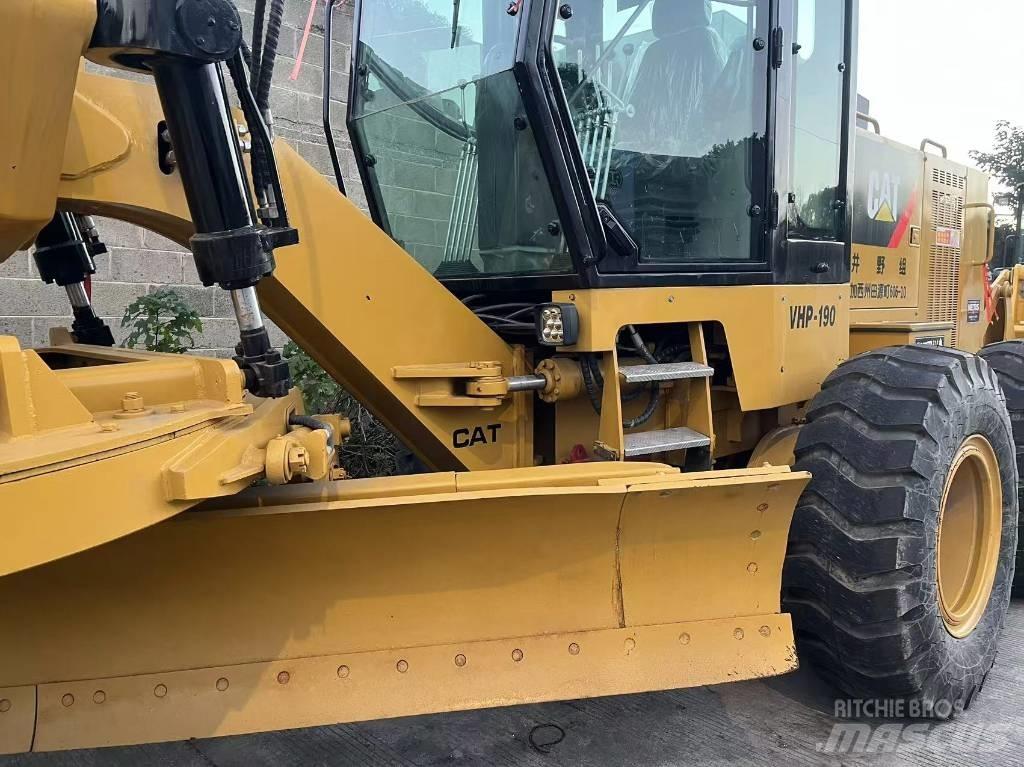CAT 140 G Graders