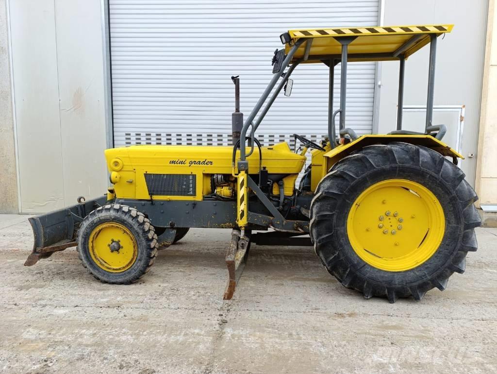 Ford Minigrader Graders