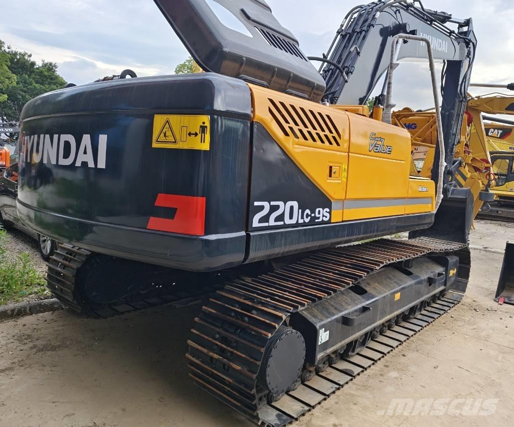 Hyundai R220LC-9S Rupsgraafmachines