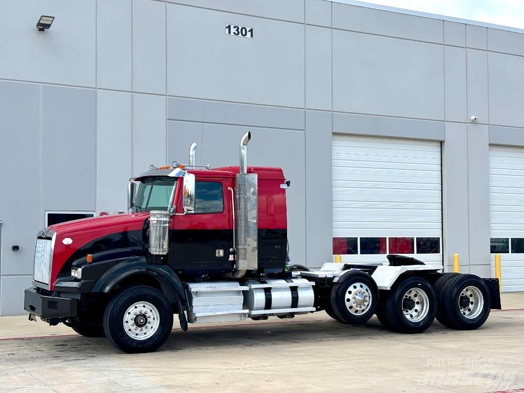 Western Star 4900 Trekkers