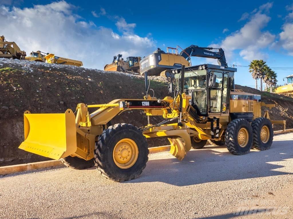 CAT 120 H VHP Graders