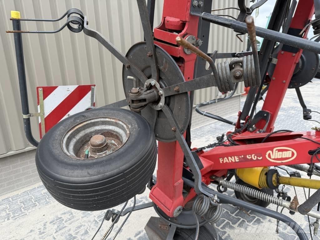 Vicon FANEX 903 Schudders