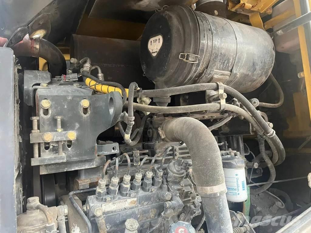 Komatsu WA250-5 Wielladers