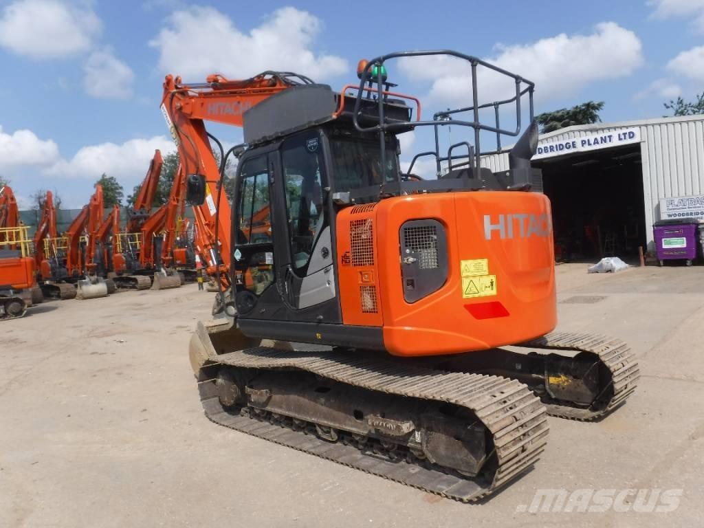 Hitachi ZX 135 US-6 Rupsgraafmachines