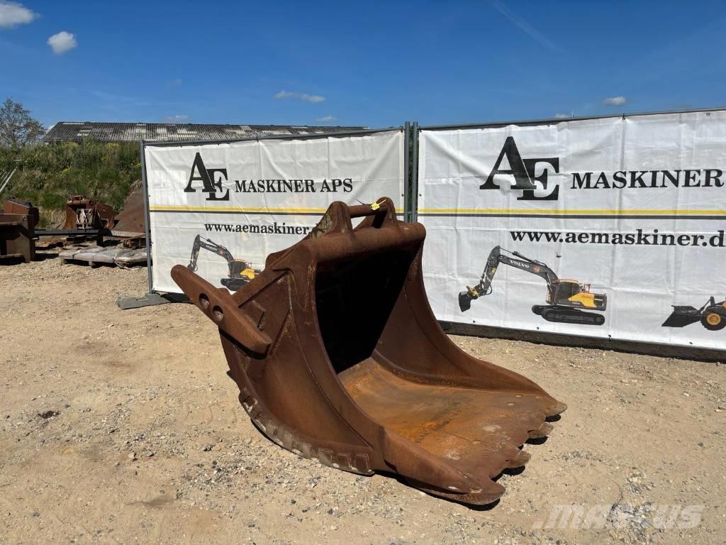 Gjerstad Graveskovl Bakken