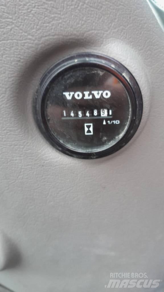 Volvo EC 300 D L Rupsgraafmachines