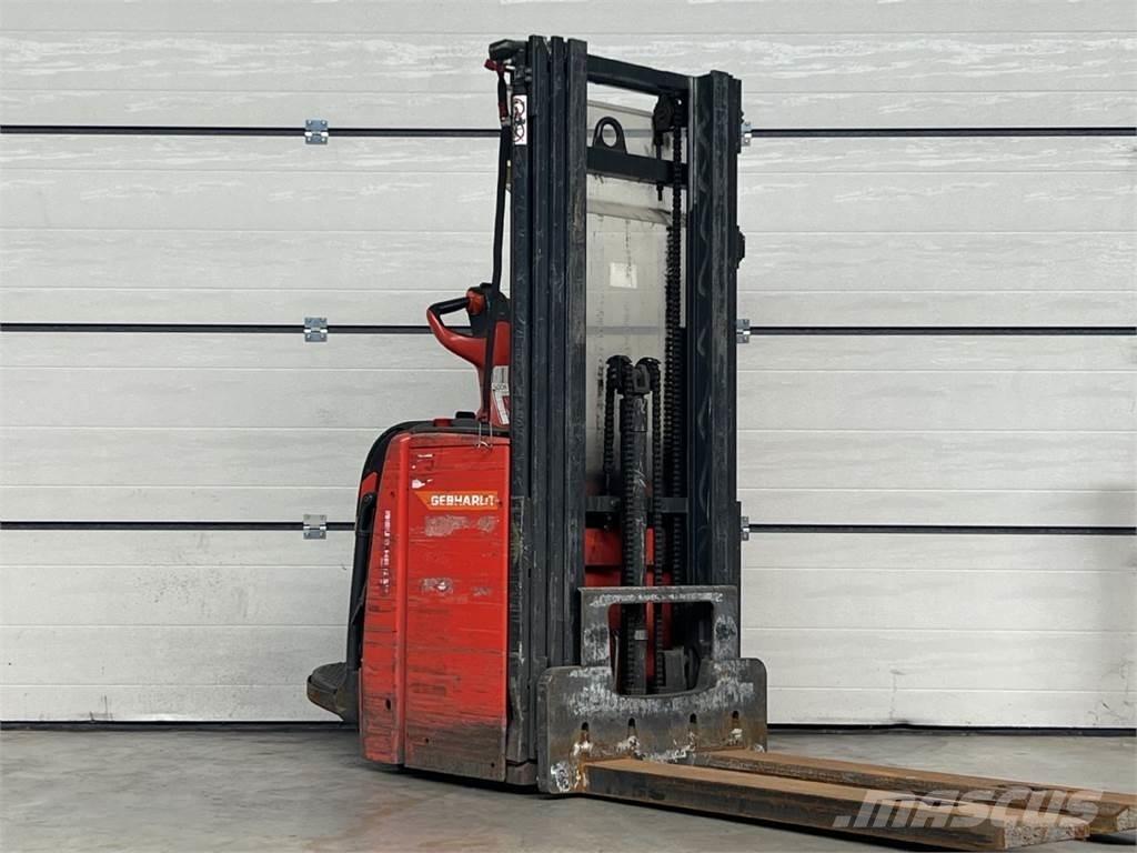 Linde L16AP Zelfrijdende stapelaars
