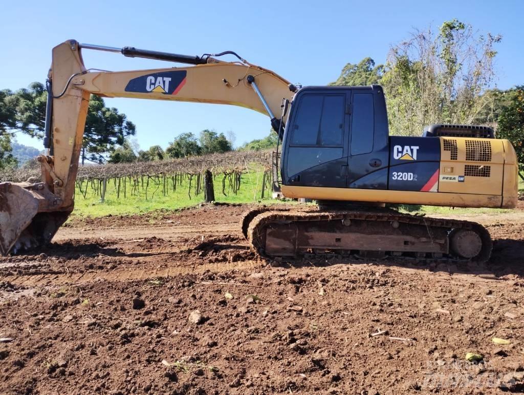 CAT 320D2 Rupsgraafmachines