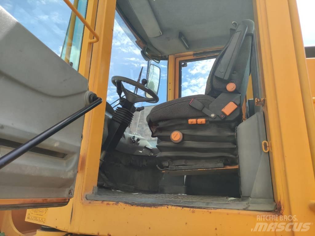 Volvo L 90 E Wielladers