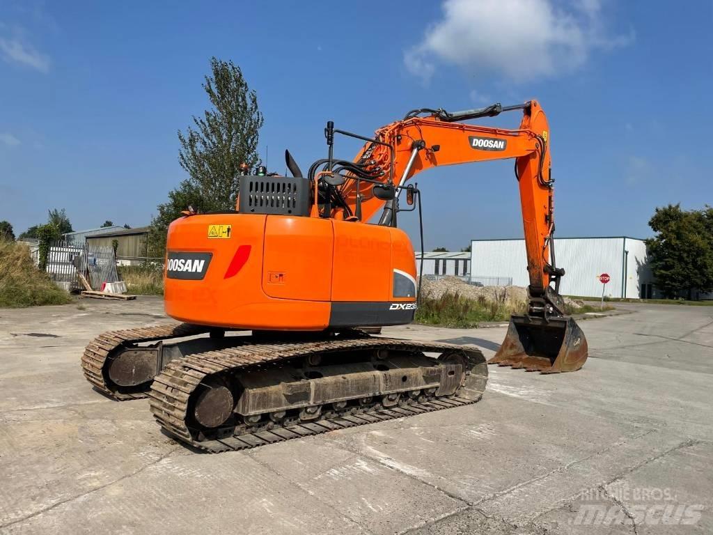 Doosan DX 235 LCR-5 Rupsgraafmachines
