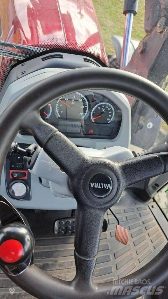 Valtra T 214 Tractoren