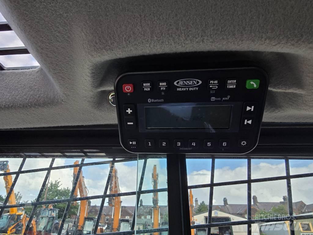 CASE TV450B Rupsladers