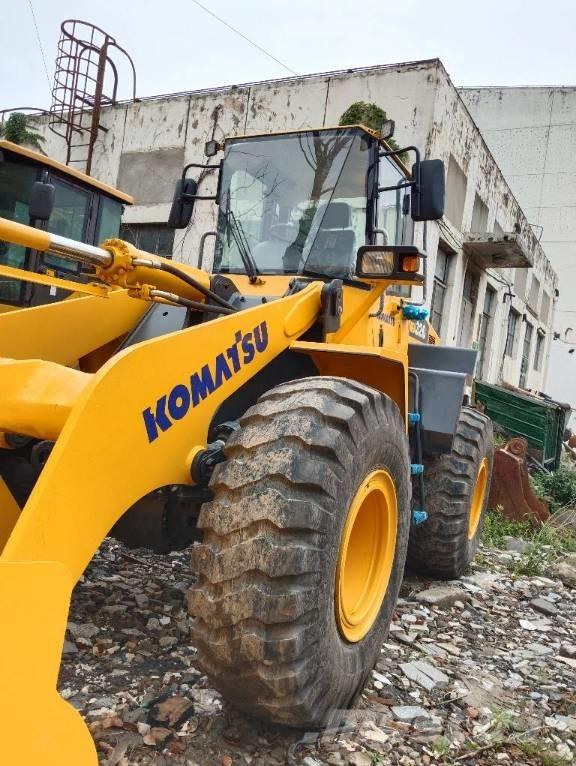 Komatsu WA 320-5 Wielladers
