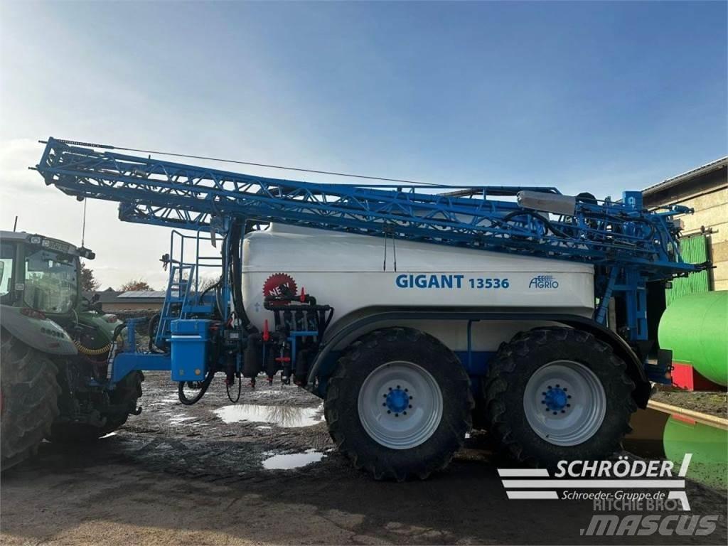 Agrio GIGANT 13500 Getrokken spuitmachines