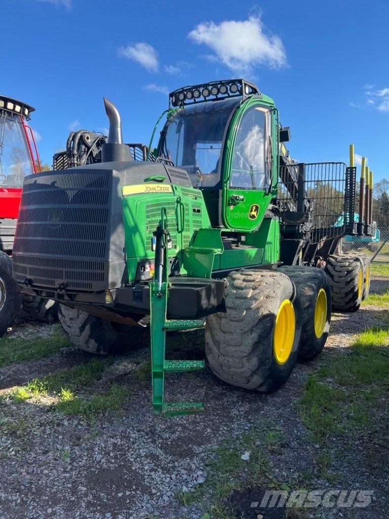John Deere 1210 G Uitrijwagens
