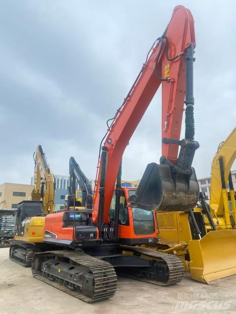 Doosan DX 225 LC Rupsgraafmachines