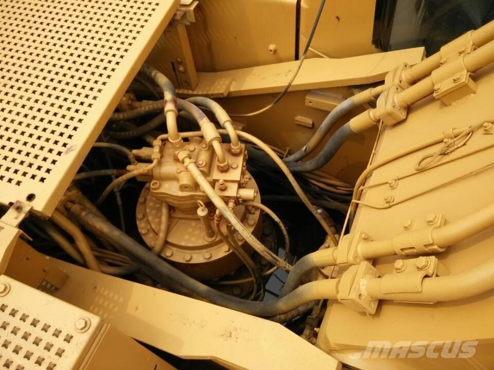 CAT 330 B L Rupsgraafmachines