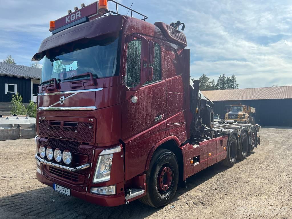 Volvo FH540 8x4 Vrachtwagen met containersysteem