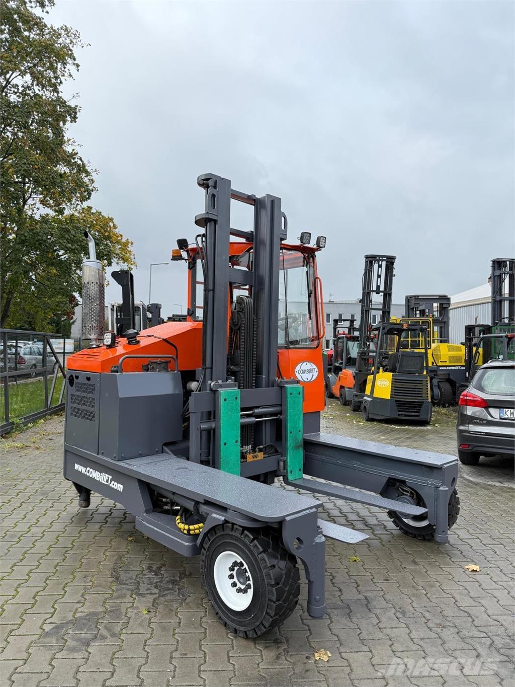 Combilift C5000 XL Four-way truck
