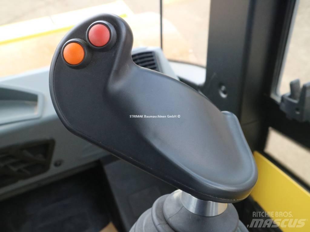 Bomag BW 213-D 5 Trilrolwalsen
