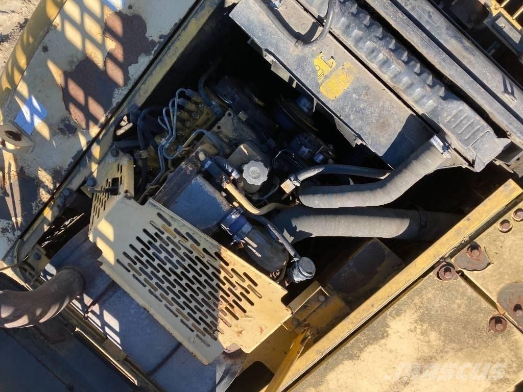 Komatsu PW 170-6 Wielgraafmachines