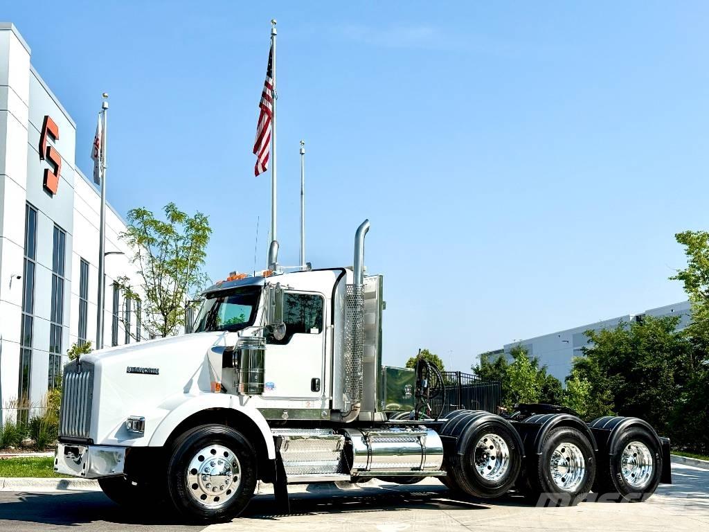 Kenworth T 800 Trekkers